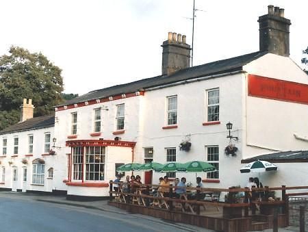 The Fountain Inn Parkend ภายนอก รูปภาพ